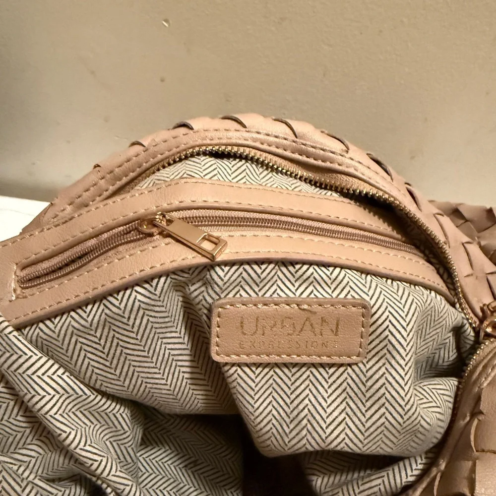 Urban Expressions Vanessa Vegan Hobo Bag Tan Shoulder Purse Woven EUC
